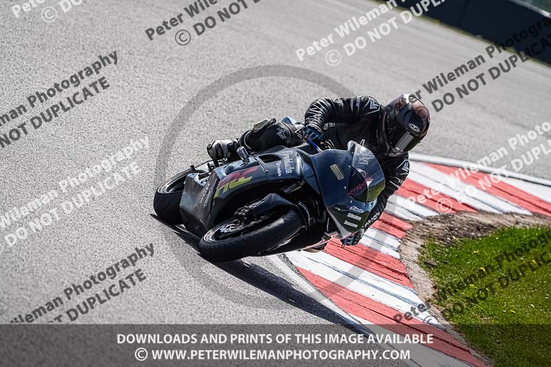 donington no limits trackday;donington park photographs;donington trackday photographs;no limits trackdays;peter wileman photography;trackday digital images;trackday photos